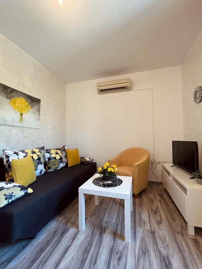 Pomerino Apartmans Exterior foto