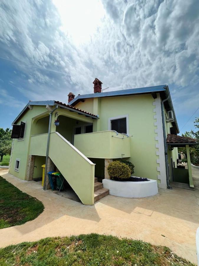 Pomerino Apartmans Exterior foto